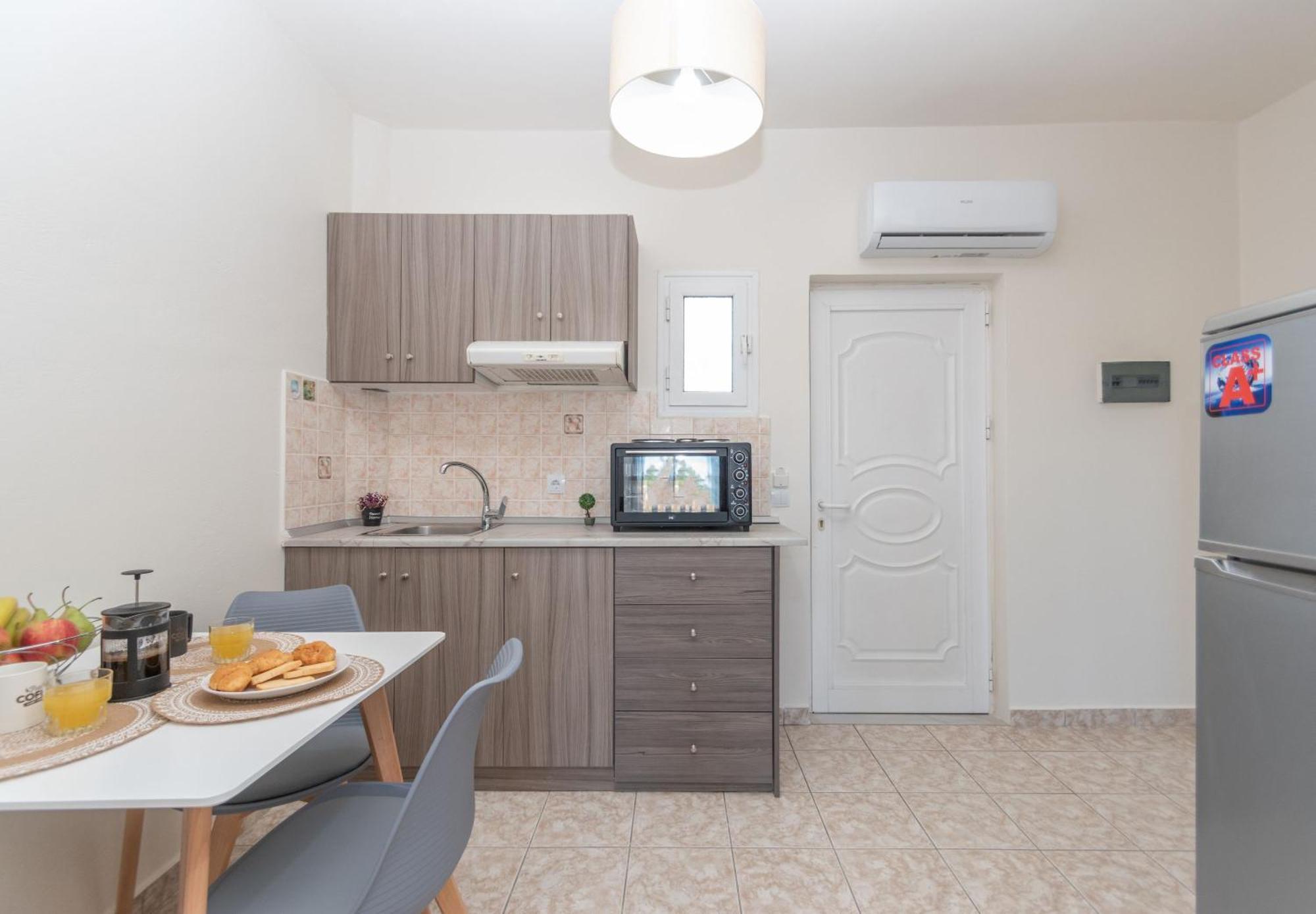 Kamara Apartments Alykanas  Bagian luar foto